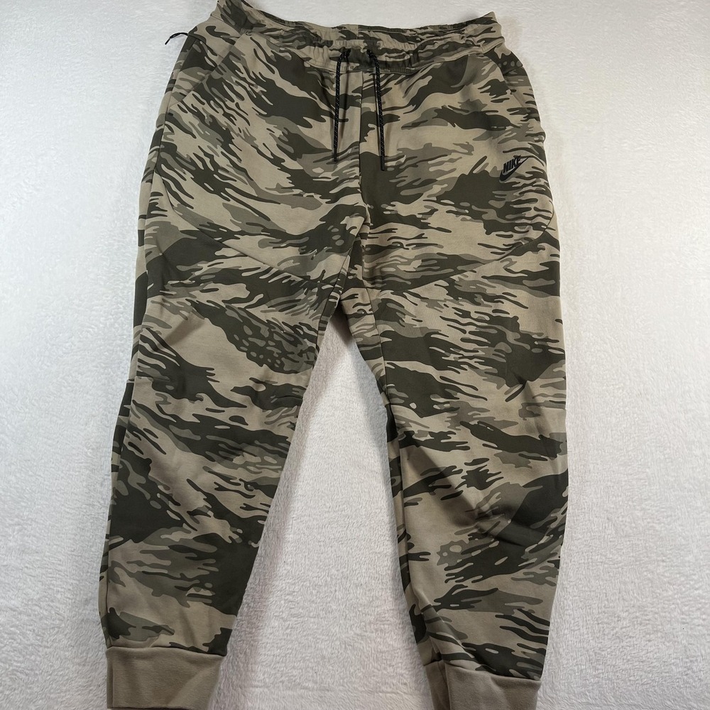 Nike Tech Sweatpants Mens XL Green Tiger Camo Joggers Zip Pocket Athletic